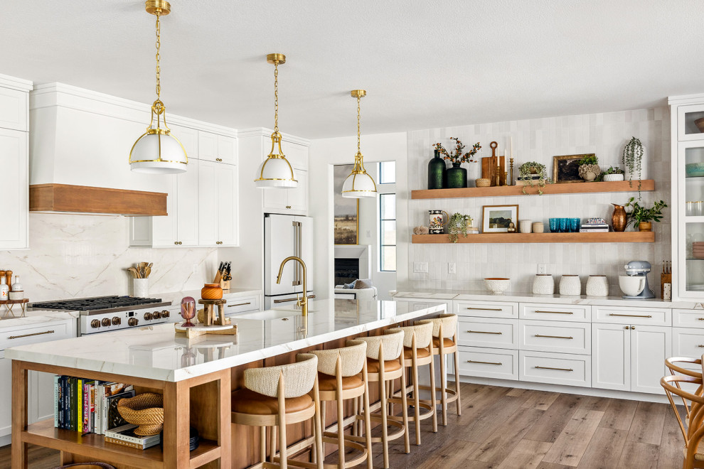 Inspiration for a transitional kitchen remodel in Las Vegas