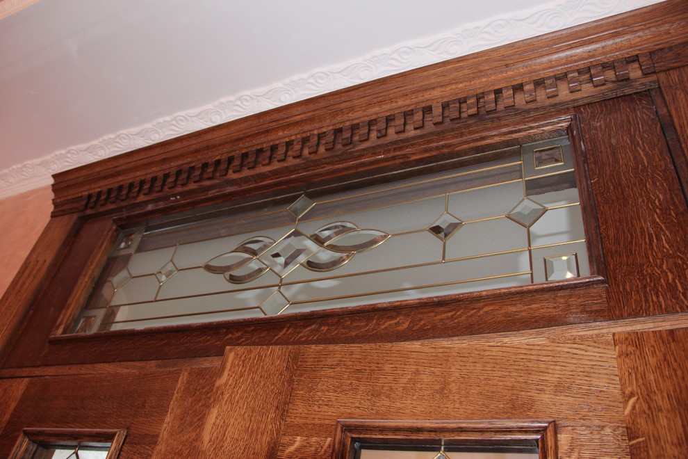 Фрамуга межкомнатной дубовой двери со стеклянным декором