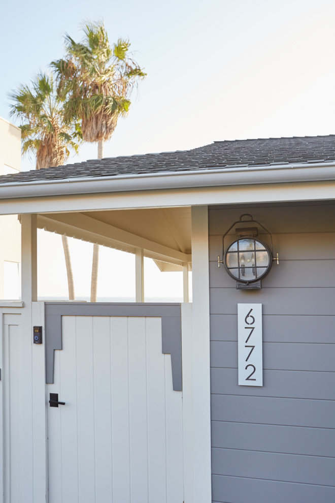 This is an example of a beach style entryway in Los Angeles.