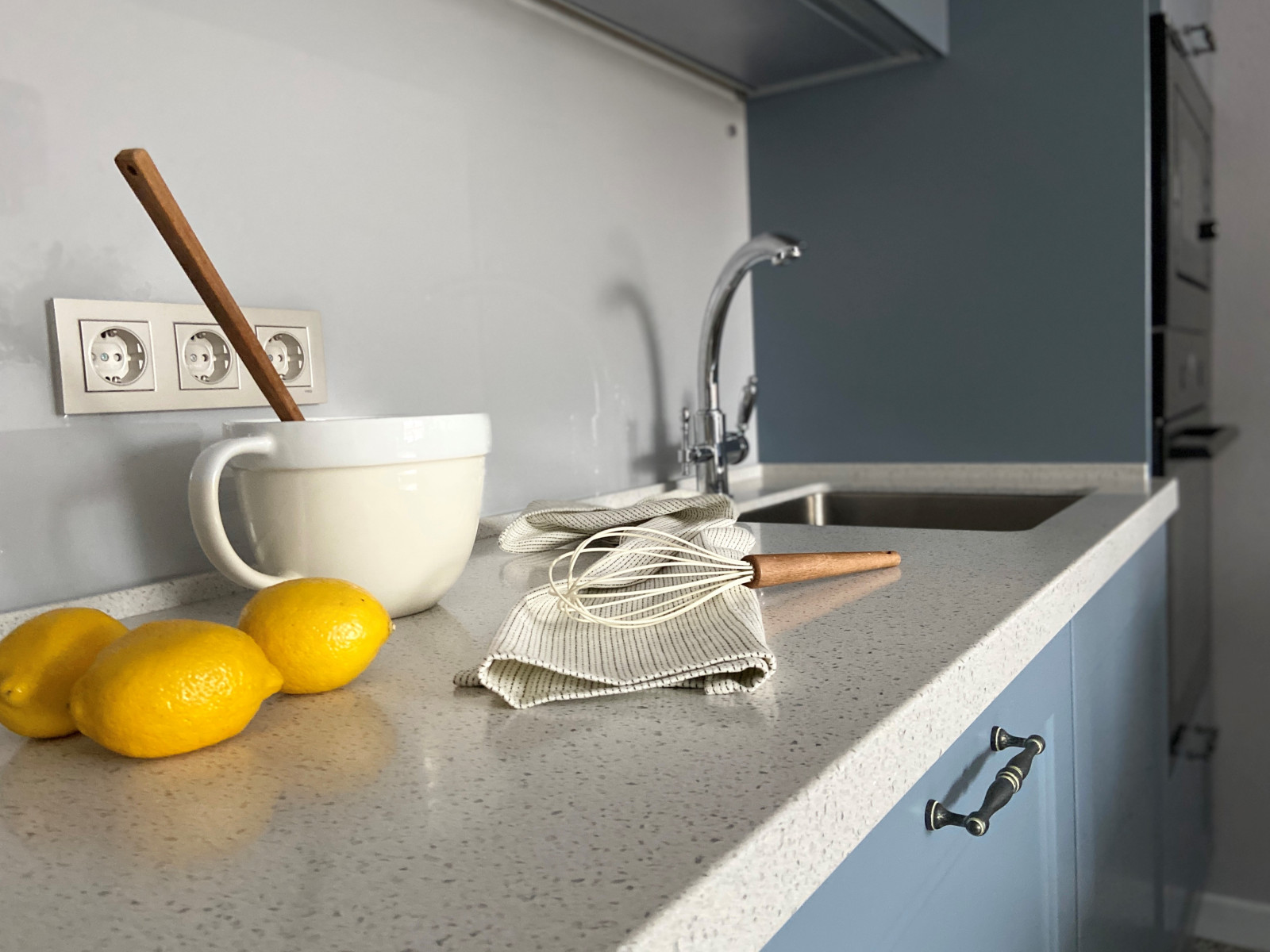 ПРОЕКТ ТРЁХКОМНАТНОЙ КВАРТИРЫ В ЖК "СТОЛИЧНЫЕ ПОЛЯНЫ"