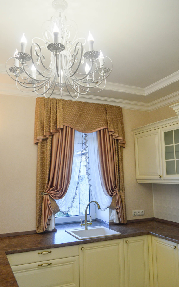 Текстильное оформление гостиной в классическом стиле