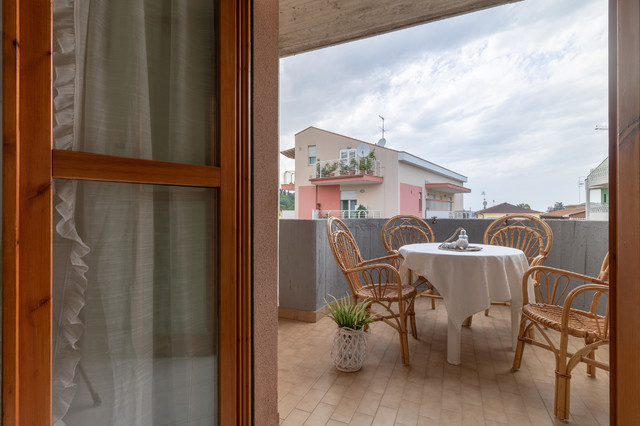 Abruzzo Appartamento Profumo di Mare contemporary-deck