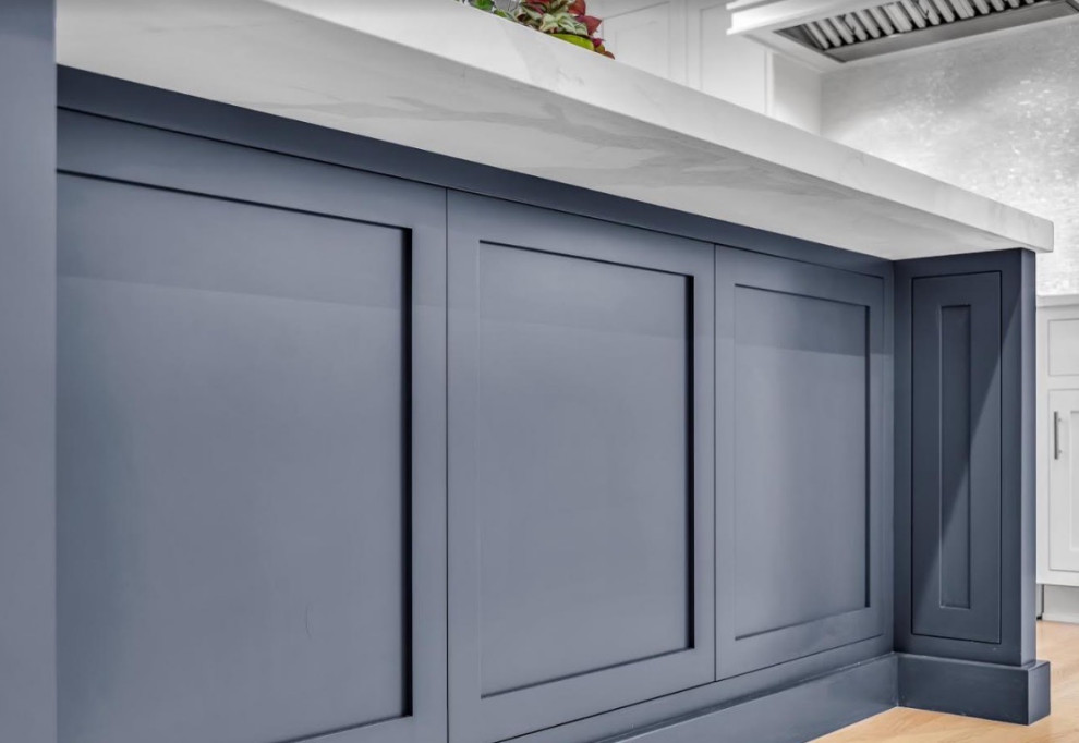 What does mitered edge look like underneath?