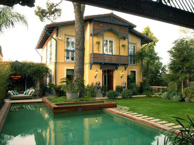 Outside view-Alexandra Showhouse space landstil-hus-og-facade