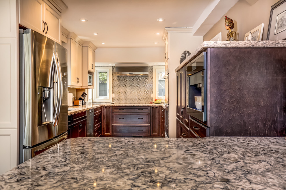 Example of a transitional kitchen design in Toronto