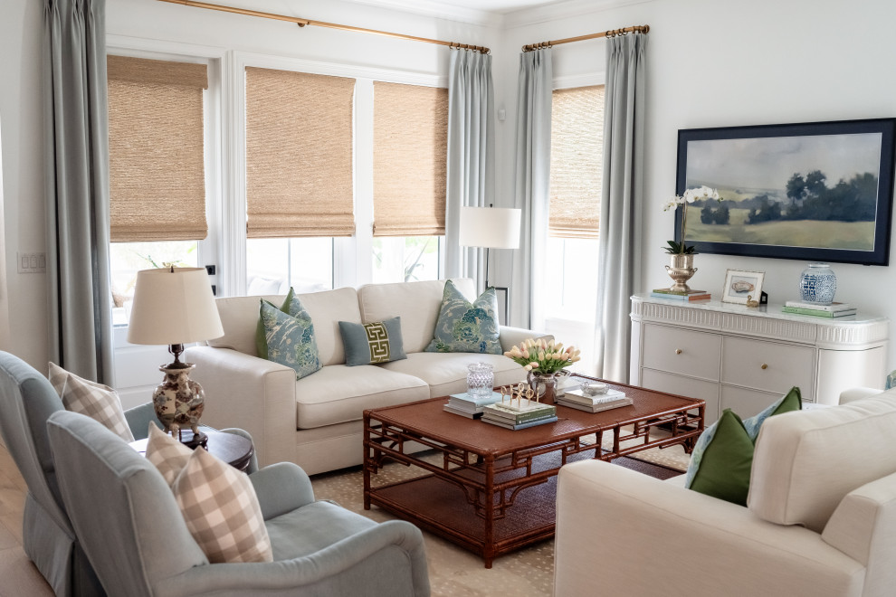 Beach style living room photo in Orlando