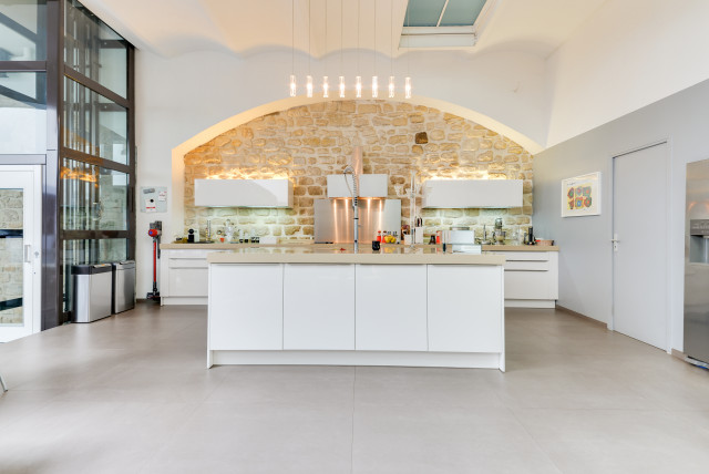 R&eacute;novation compl&egrave;te d'un appartement &agrave; Paris contemporary-kitchen