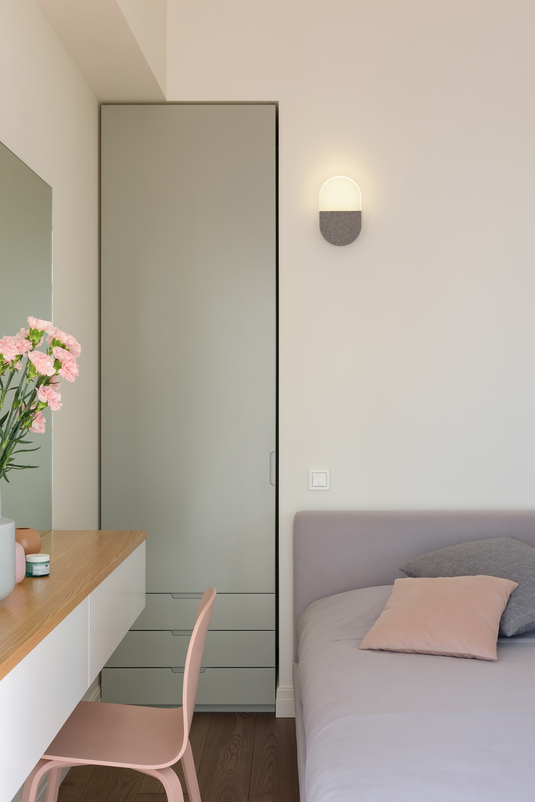 RS • Светлая спальня