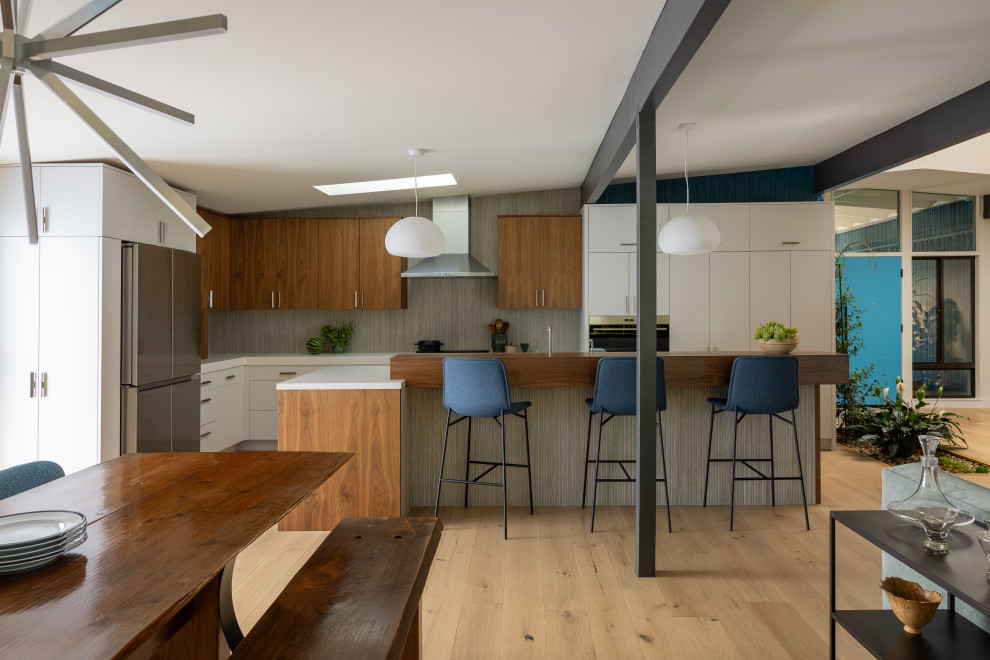 "Beautiful Inside and Out" Mid-Century Modern Home Interior Remodel ...