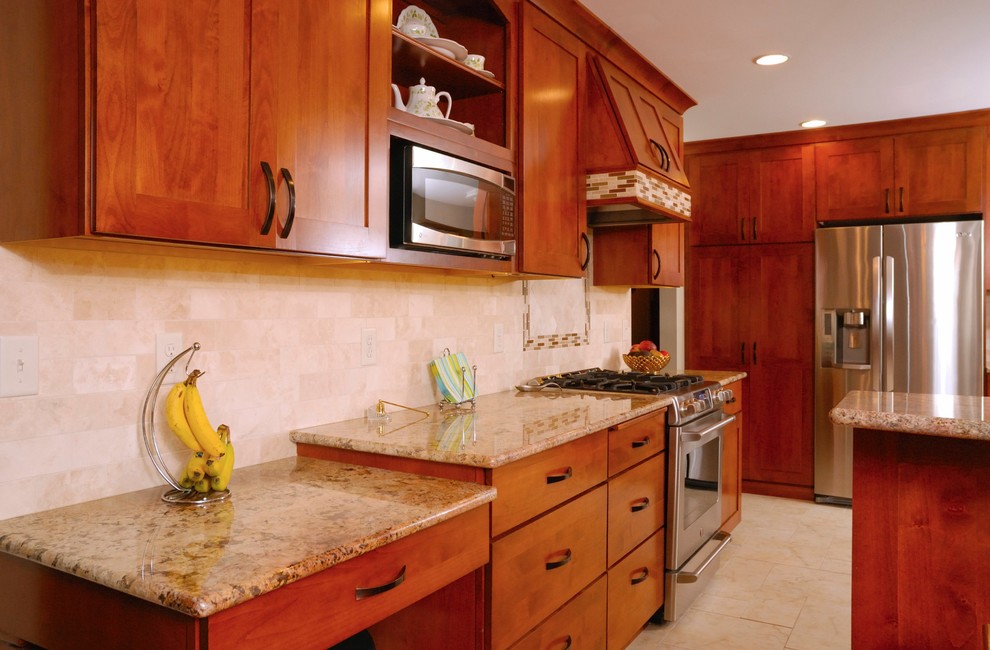 Tholkes Kitchen
