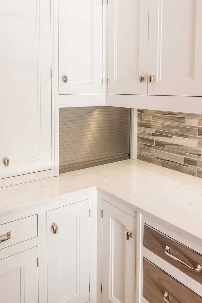 Bakes & Kropp Cold Spring Harbor Showroom Farmhouse New York by