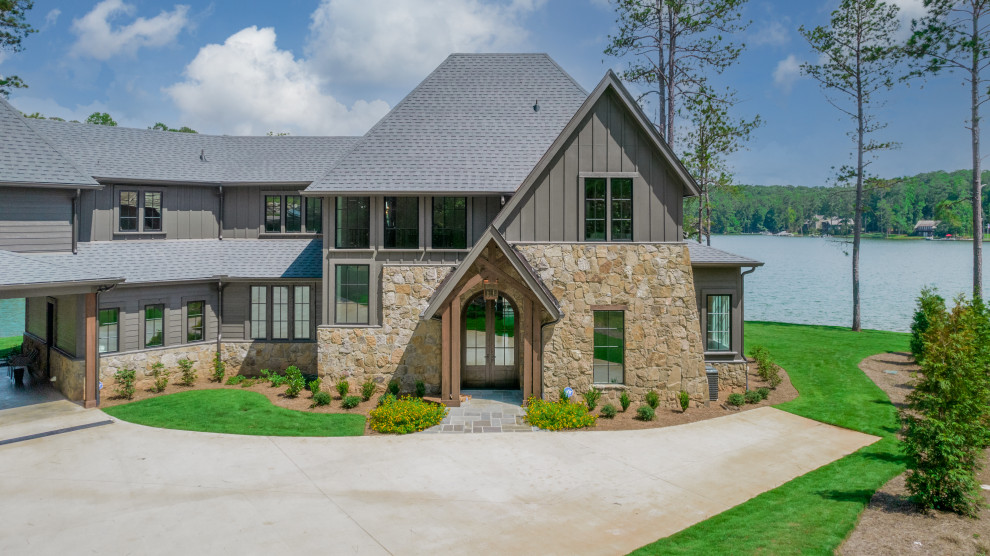 Example of a transitional home design design in Birmingham