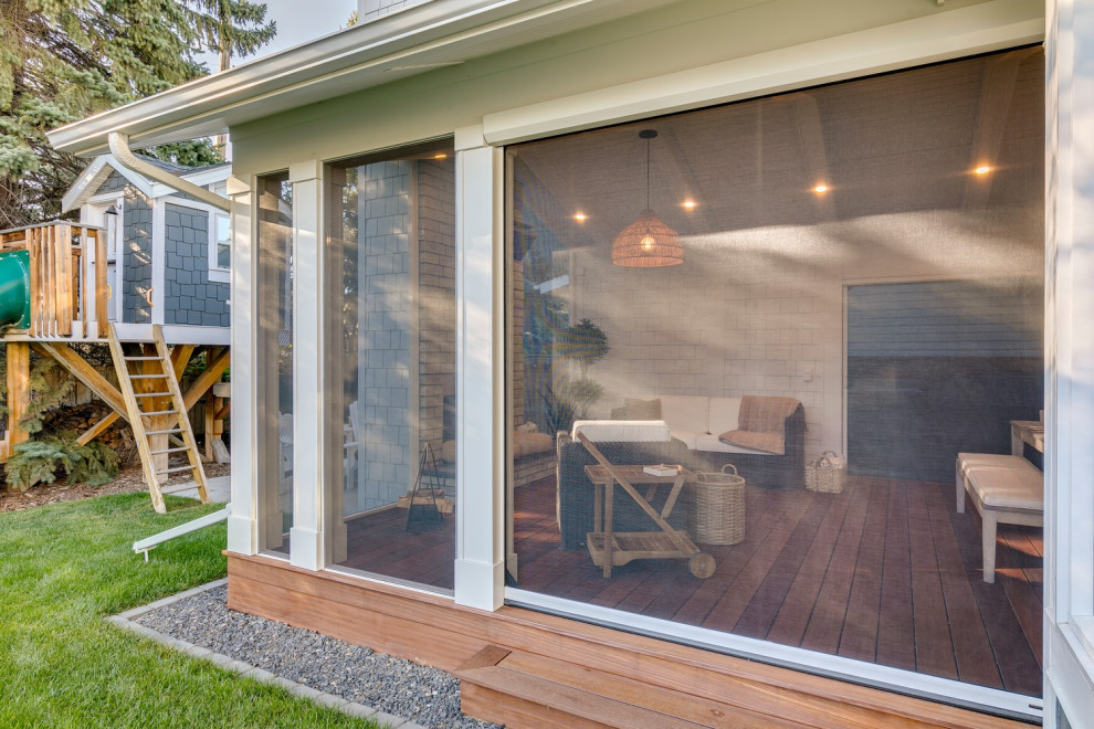 This is an example of a contemporary verandah in Calgary.