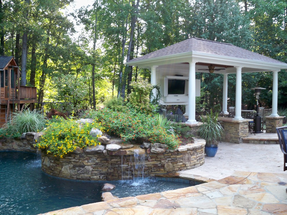 Traditional pool in Raleigh.