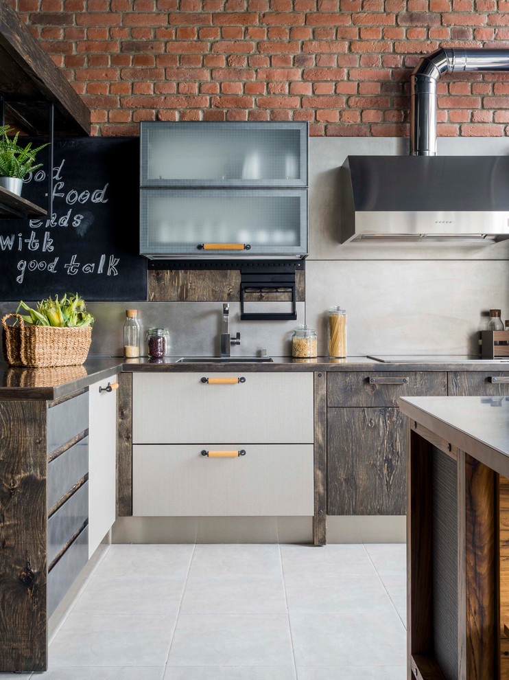 Giulia Novars, Нижний Новгород, ул. Горького 260