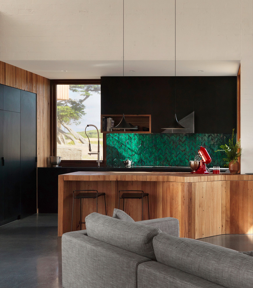 Photo of a mid-sized contemporary kitchen in Geelong.