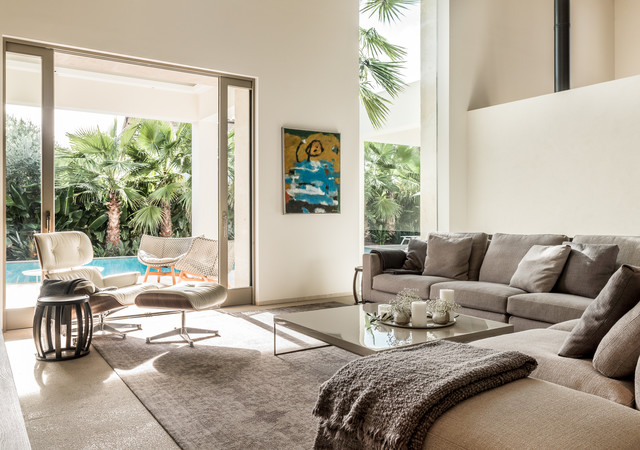 Gecko House coastal-living-room