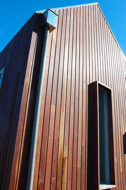 Floating generations rustikt-hus-og-facade
