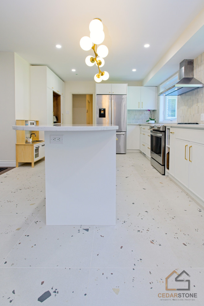 Round Edge Retreat in Etobicoke