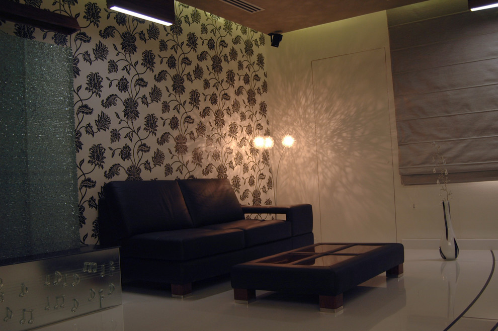 Inspiration for a contemporary family room remodel in Delhi