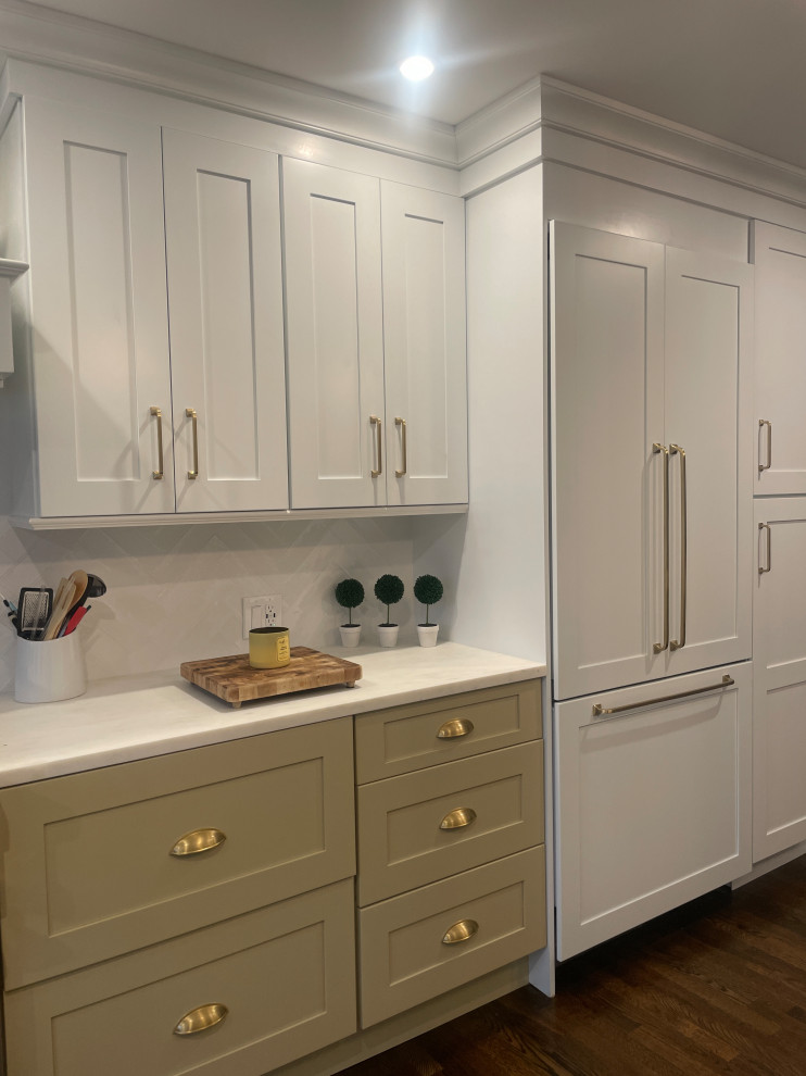 Kitchen - kitchen idea in New York