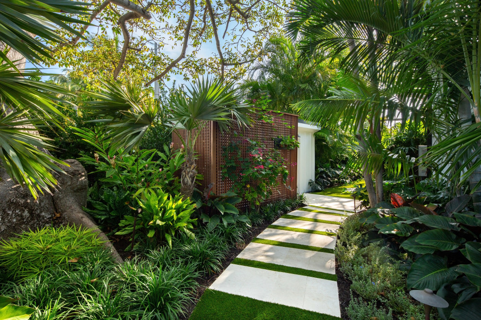 Washington Street, Key West Landscape Miami by Kanga Construction
