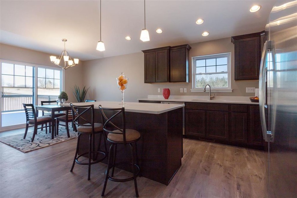 Transitional kitchen photo in Cedar Rapids