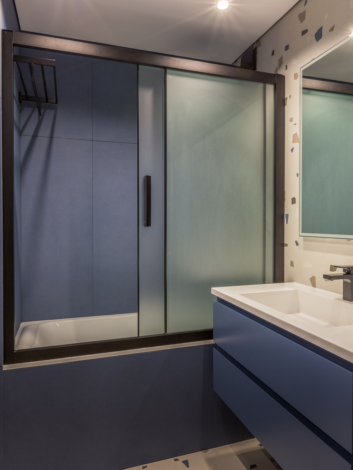 Синий, синий иней... на Ленинском (фото)