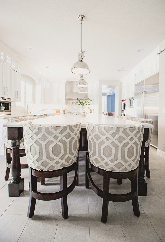 Kitchen - transitional kitchen idea