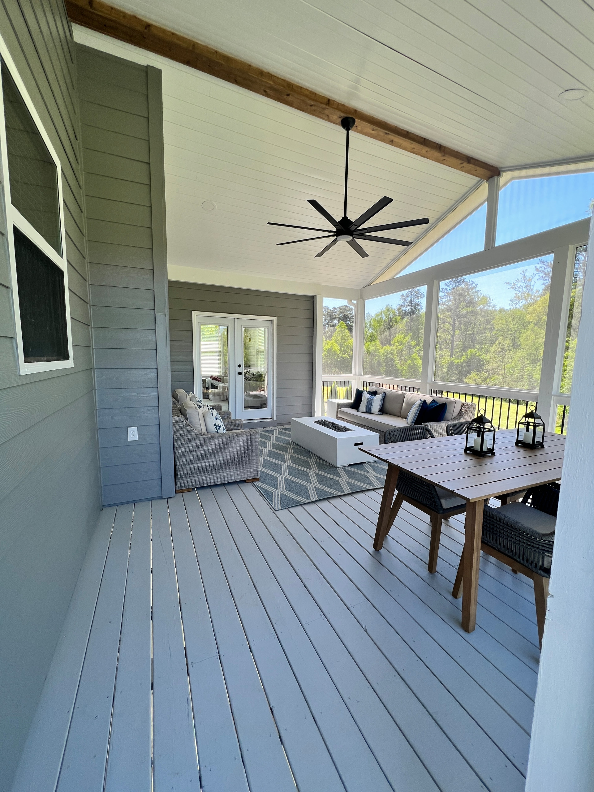 Screen Porch