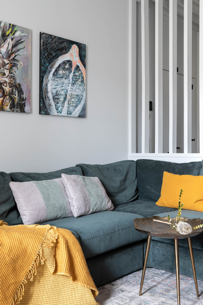 КВАРТИРА С ЯРКИМИ АКЦЕНТАМИ В СТАРОМ ФОНДЕ