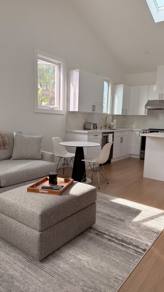 Redwood Oaks Neighborhood