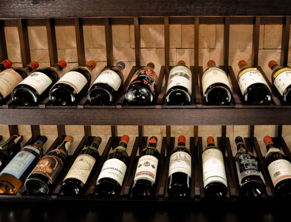 Design ideas for a traditional wine cellar in San Diego.