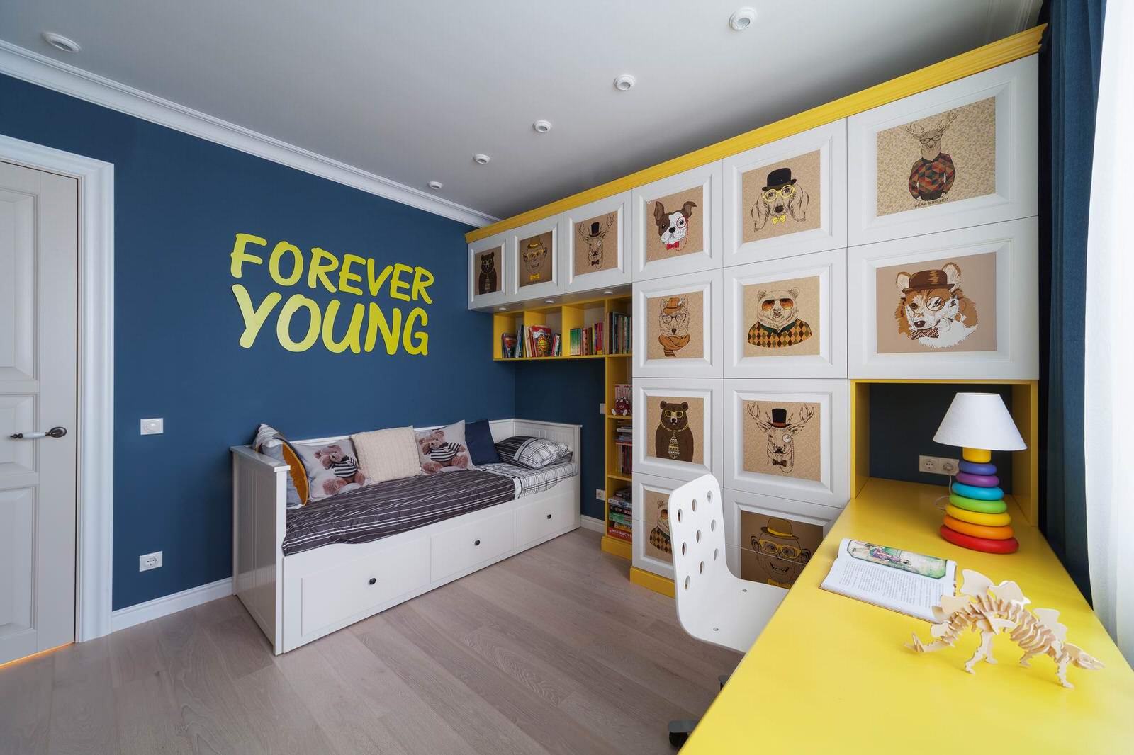 Интерьер квартиры на набережной в городе Екатеринбург