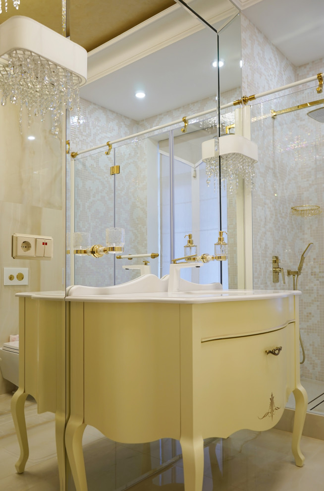 Фото готового интерьера. Второй этаж загородного дома, пространство спален в дом