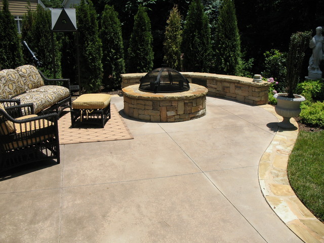Colored Concrete Patio with Circular Fire Pit ...