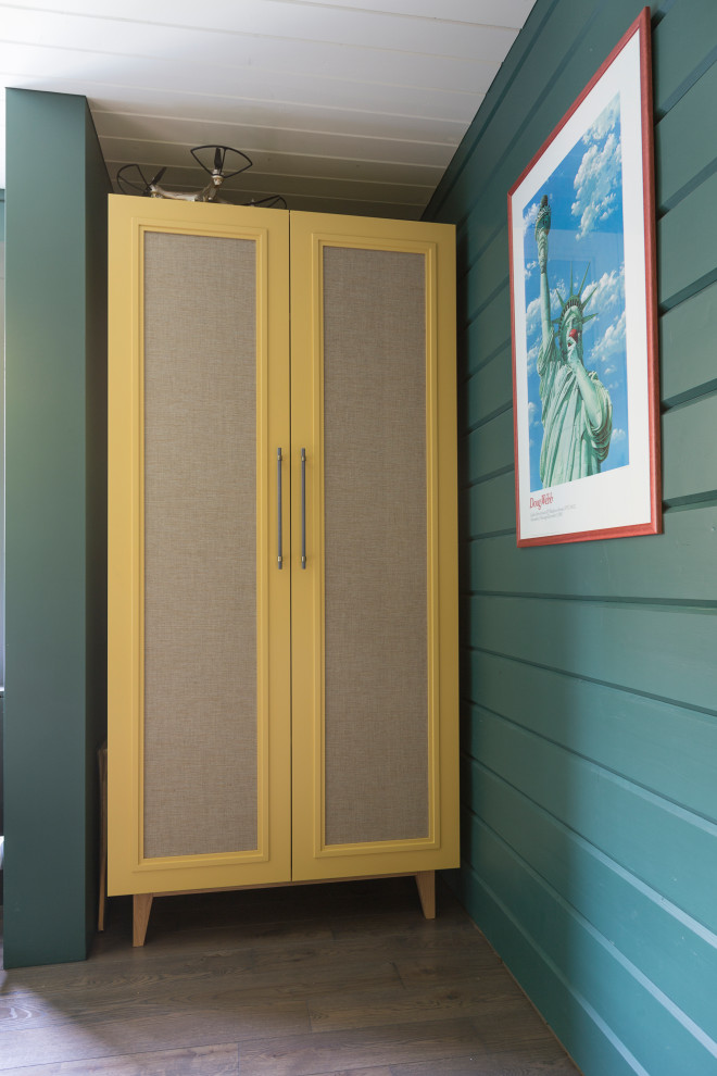 Встроенный шкаф из МДФ