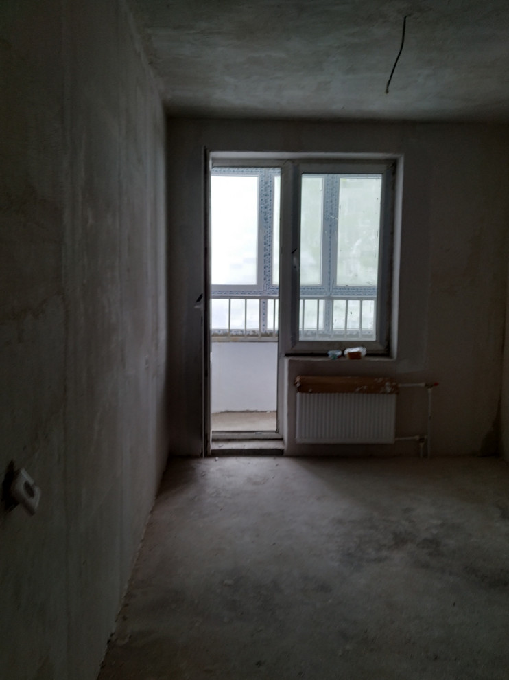 Кухня с латунным фартуком