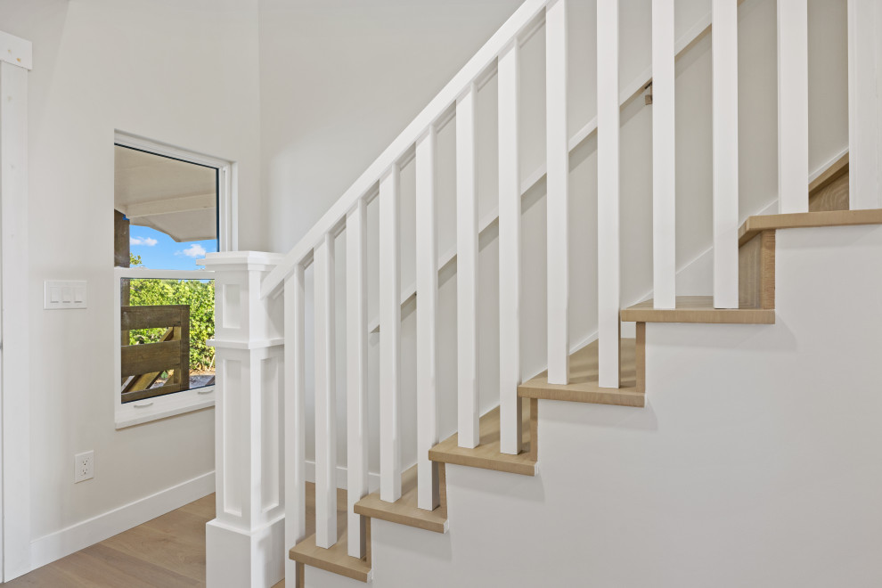 The Gulf Shores Residence - Beachfront Modern Living