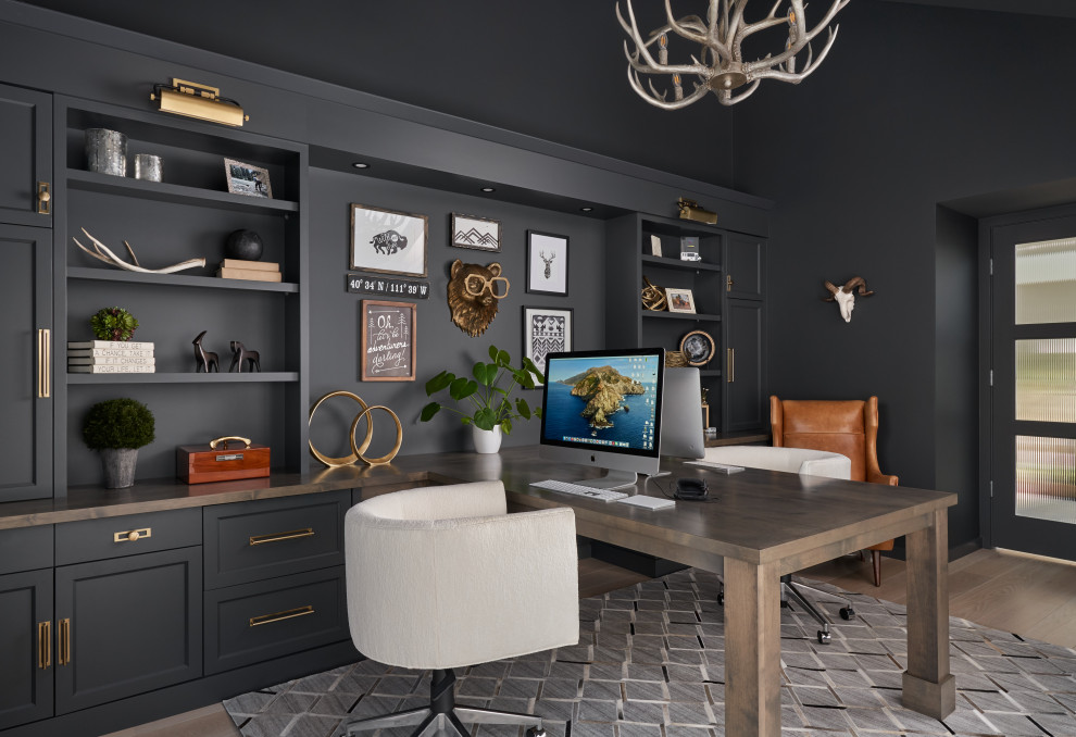 Inspiration for a transitional home office remodel in Minneapolis