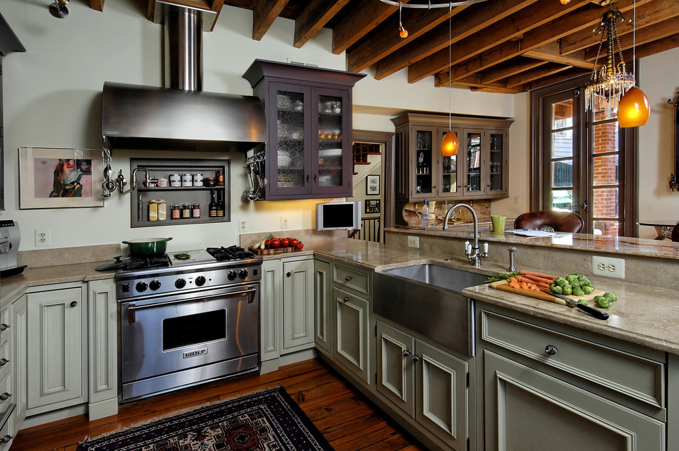 This is an example of a traditional kitchen in DC Metro.