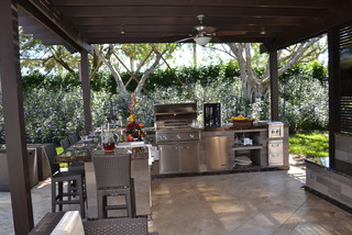 Outdoor Kitchen and pergola Project in South Florida ...
