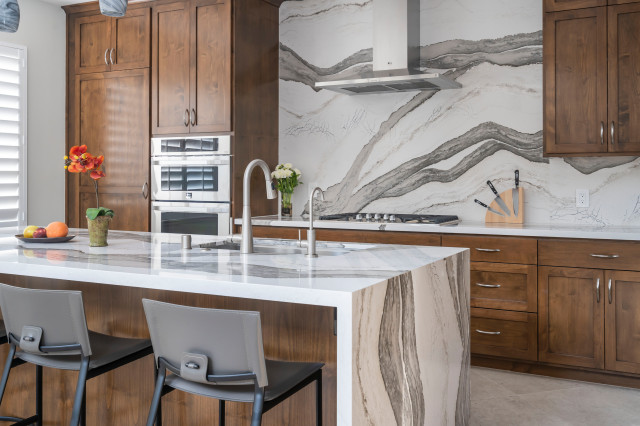 Kitchen transitional-kitchen