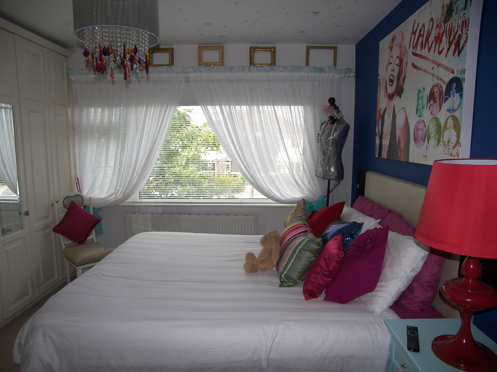 Photo of an eclectic bedroom in Dublin.