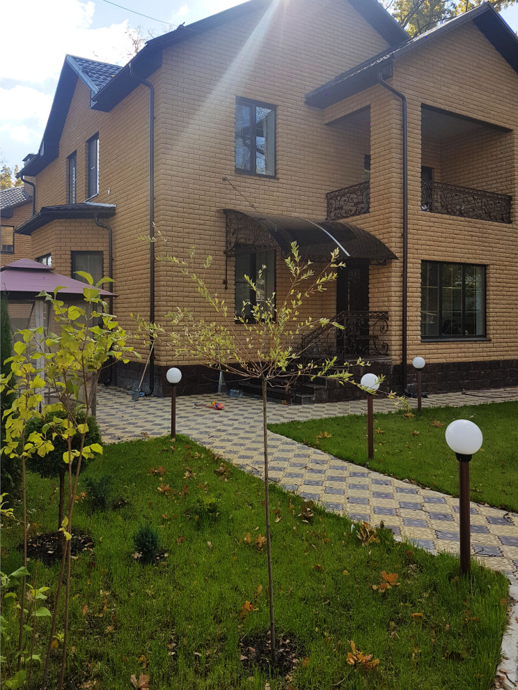 Двухэтажный дом 240 кв.м