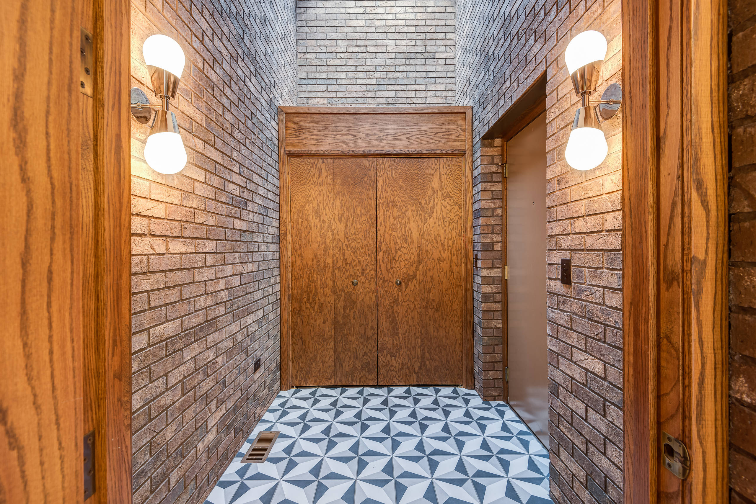Modern Retro Kitchen Champaign