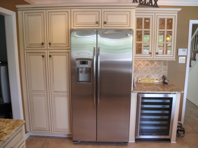 HUNT KITCHEN traditional-kitchen