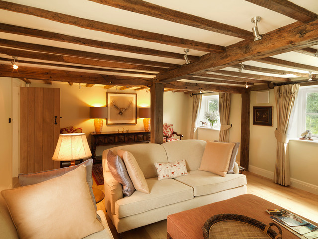 17th Century Thatched Cottage Country Living Room