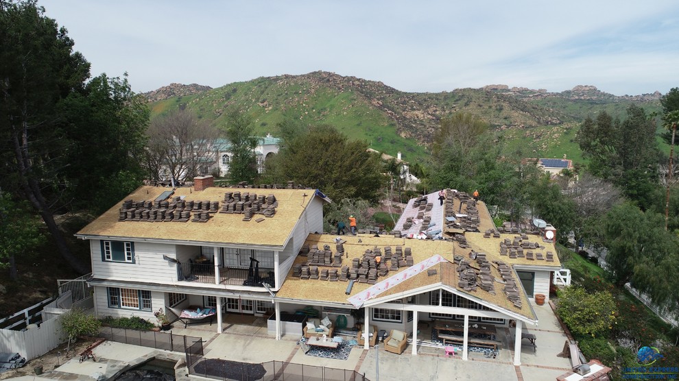 Roofing installation in Bell canyon