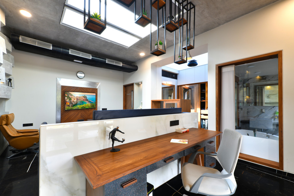 Inspiration for a contemporary bedroom in Ahmedabad.